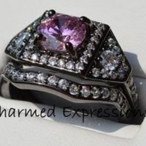 Size 7 Fashion jewelry ring black pink